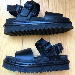 DR. MARTENS VOSS WOMEN'S LEATHER STRAP SANDALS SIZE 8